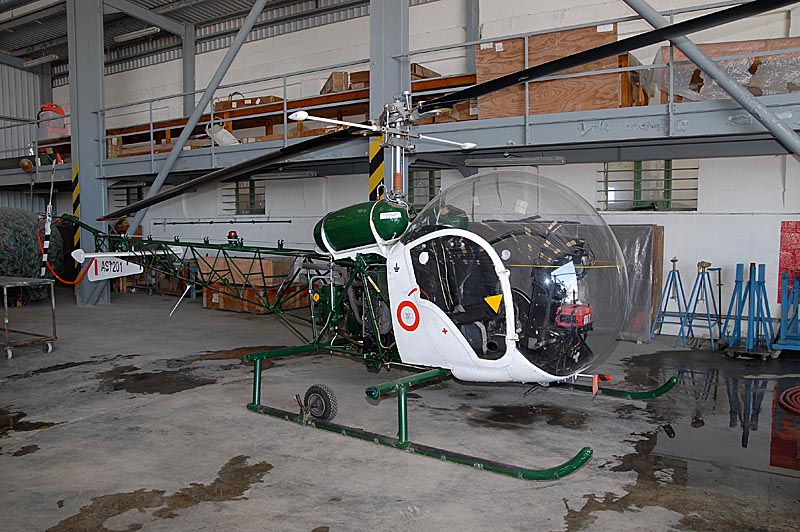 6 Bell47 .jpg - The last Bell 47